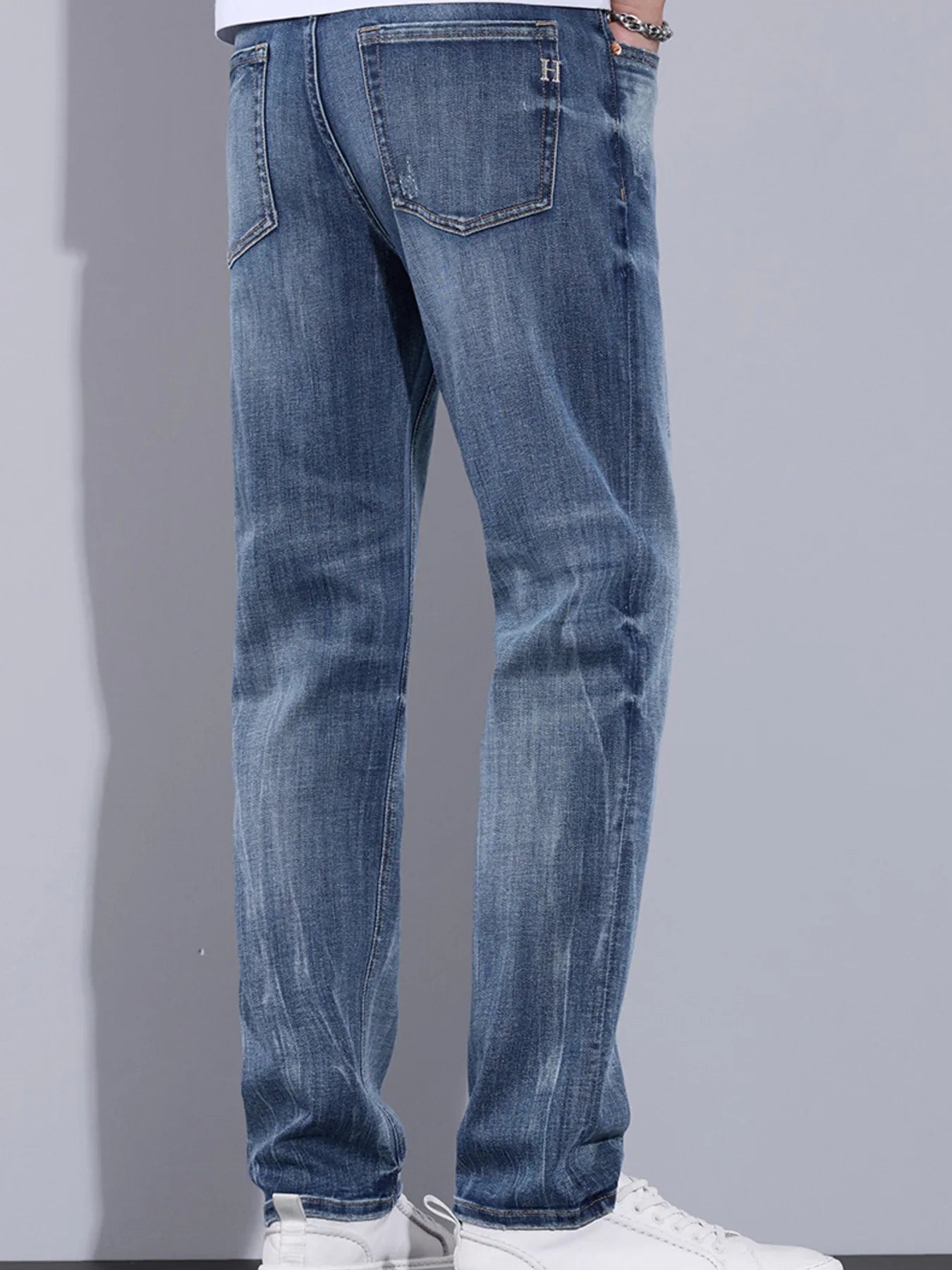 c0d255c59cc546e4b726ef41e51d6d02-Max-Origin